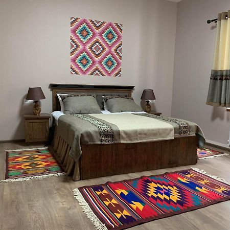 Hotel Al-Rajabiy ทาชเคนต์ ภายนอก รูปภาพ